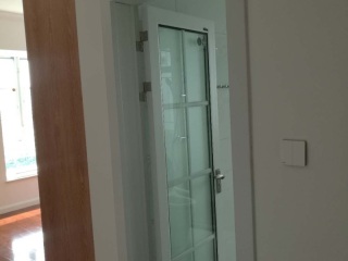 成品门及墙纸铺贴