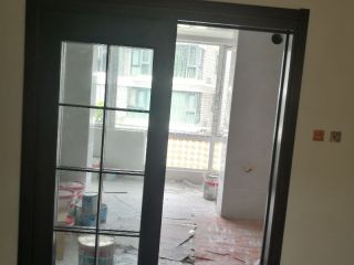 成品门及墙纸铺贴