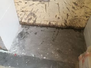 地砖铺贴及地面找平施作