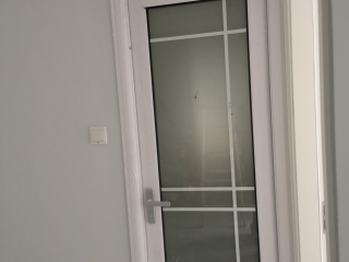 成品门及墙纸铺贴