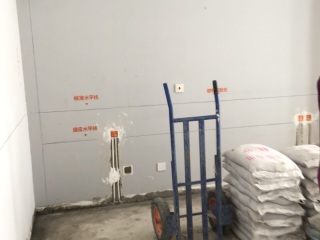 强、弱电路穿线施作