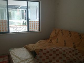 成品门及墙纸铺贴