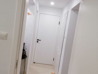 成品门及墙纸铺贴