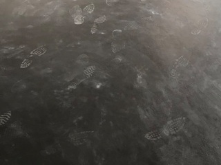 地砖铺贴及地面找平施作