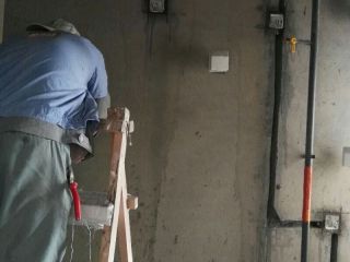 水、电管开槽施作