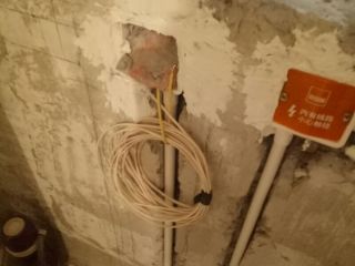 强、弱电路穿线施作