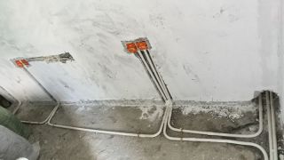 水、电管开槽施作