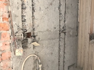 水、电管开槽施工