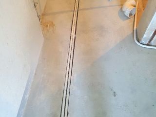 水、电管开槽施工