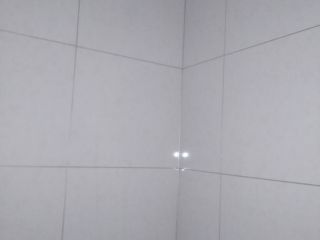 地砖铺贴及地面找平施作