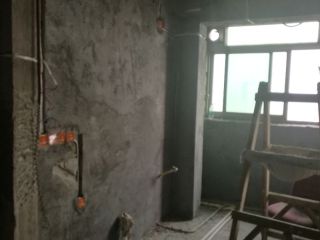 水、电管开槽施工