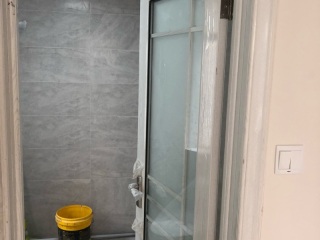 成品门及墙纸铺贴