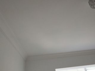 墙、顶面乳胶漆及墙纸铺贴
