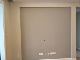 成品门及墙纸铺贴