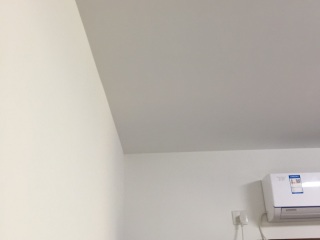 墙、顶面乳胶漆及墙纸铺贴