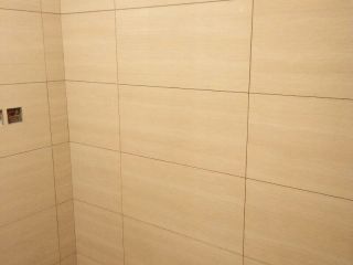 厨房、卫生间墙砖施作