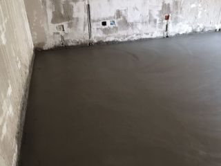 地砖铺贴及地面找平施作
