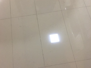 厨房、卫生间墙砖施作