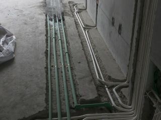 水、电管开槽施作