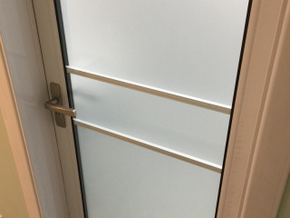成品门及墙纸铺贴