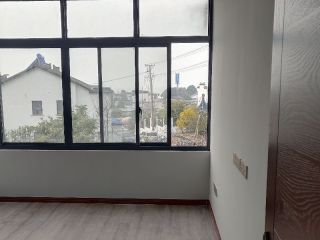 成品门及墙纸铺贴