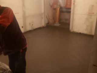 地砖铺贴及地面找平施作