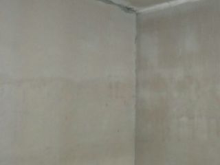 墙、顶面腻子批嵌