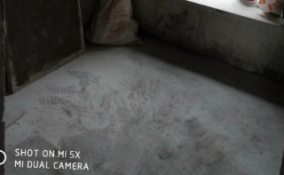 地砖铺贴及地面找平施作