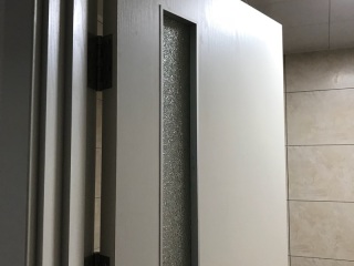 成品门及墙纸铺贴