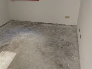 地砖铺贴及地面找平施作