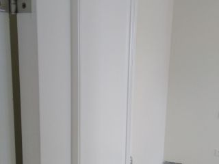 套装门、踢脚线安装