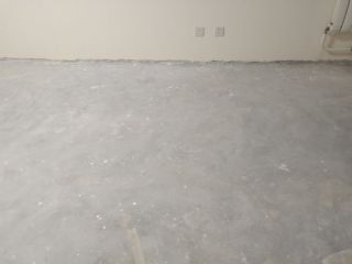 地砖铺贴及地面找平施作