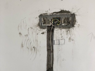 水、电管开槽施作