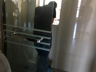 套装门、踢脚线安装