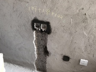 水、电管开槽施工