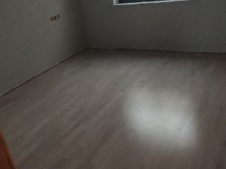 木地板铺设