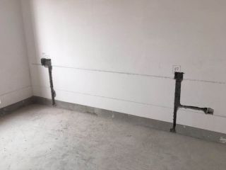 水、电管开槽施工