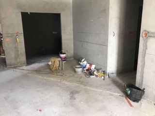 水、电管开槽施作