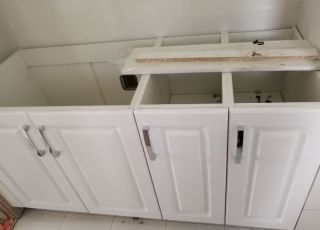 集成吊顶及橱柜柜体安装
