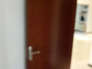 套装门、踢脚线安装