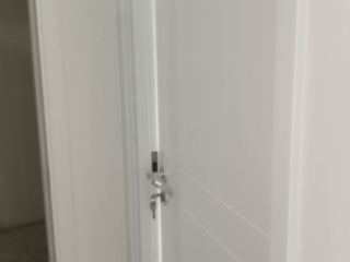 成品门及墙纸铺贴