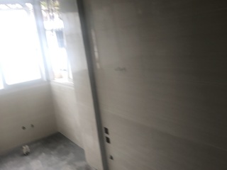 地砖铺贴及地面找平施作