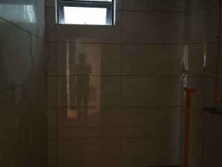 厨房、卫生间墙砖施作