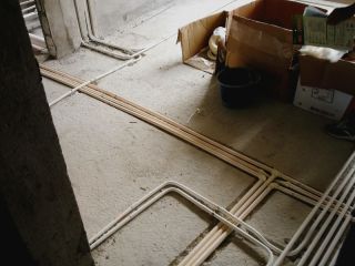 水、电管开槽施作