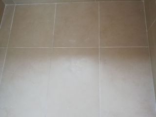 地砖铺贴及地面找平施作