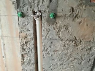 水、电管开槽施工