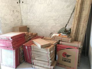 厨房、卫生间墙砖施作