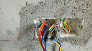 强、弱电布管穿线