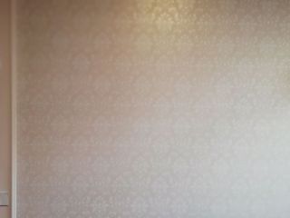 成品门及墙纸铺贴