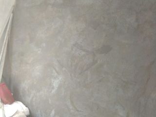 现场背景墙及隔墙施作